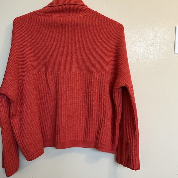 Coral cropped sweater made by Maria Bellentani. Made in Italy. - Picture 4 of 8